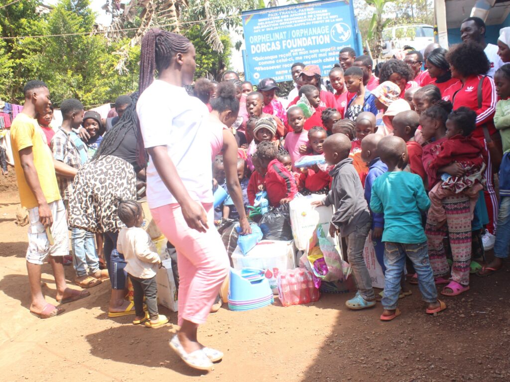 Visite à l’orphelinat  » DORCAS FONDATION »